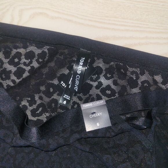 New Torrid Animal Lace Midrise Cheeky Black Panty 6 6X - Picture 4 of 11